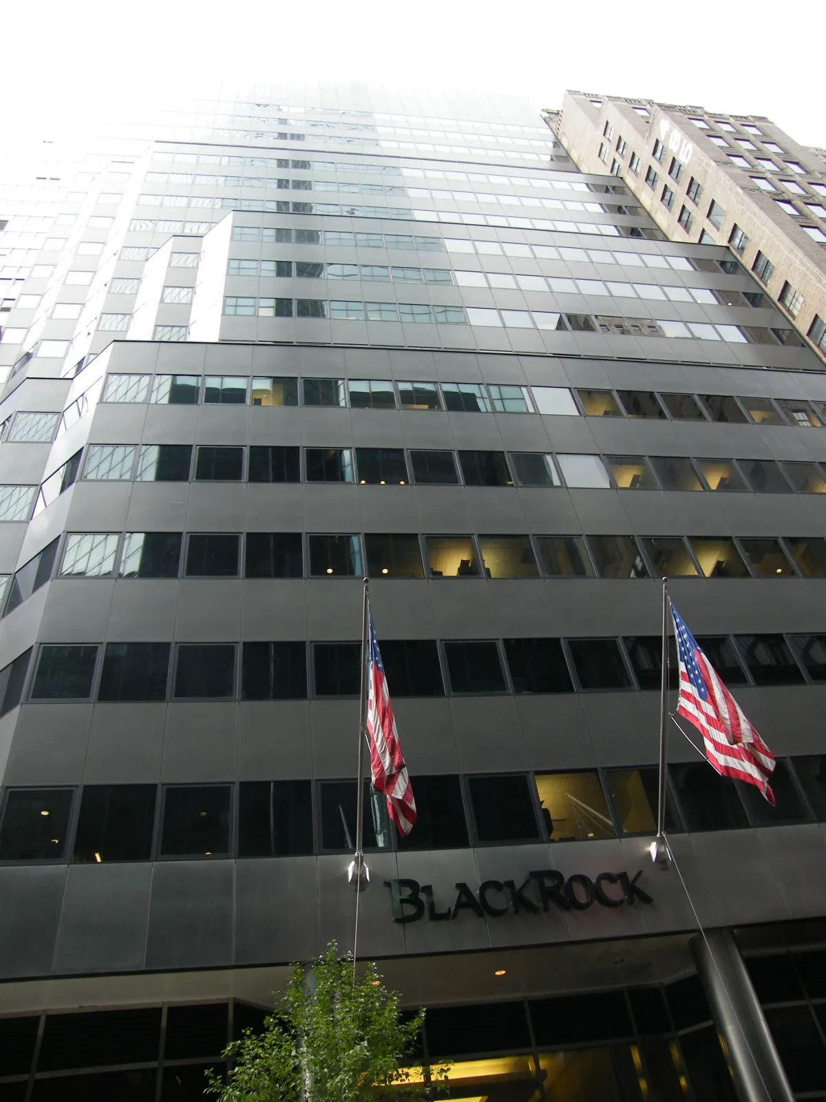 Exterior of the BlackRock corporate headquarters building.
