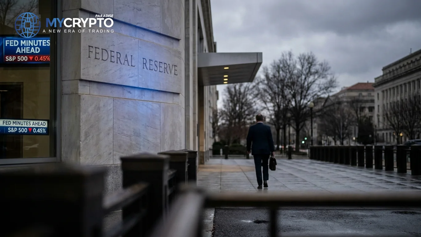 Bitcoin climbs toward the October 7 Fed minutes release